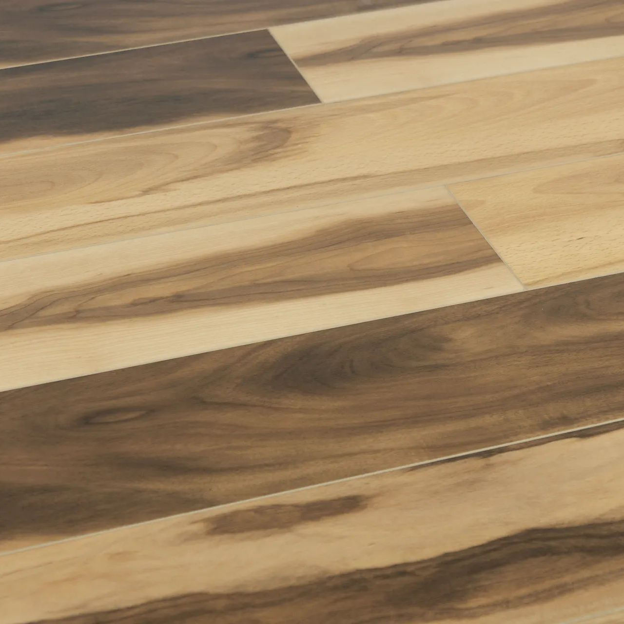 สีดำสีกากี