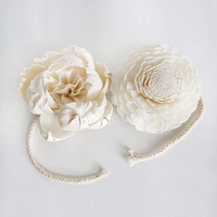 Offre Spéciale 100% fleur décorative de fleur en bois de Sola faite à la main pour la décoration de diffuseur de roseau