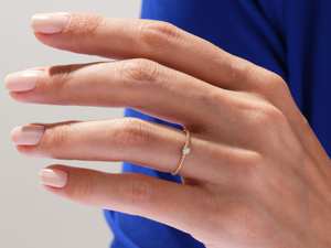 Bague élégante ronde en diamant Moissanite pour femmes bijoux de mariée en argent 925 de luxe bague de fiançailles fournisseur en gros - Product Image 2