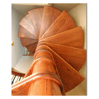 Escalier en colimaçon avec cadre en aluminium, marches antidérapantes en grille, finition antirouille, escalier d'accès pour terrasse de jardin