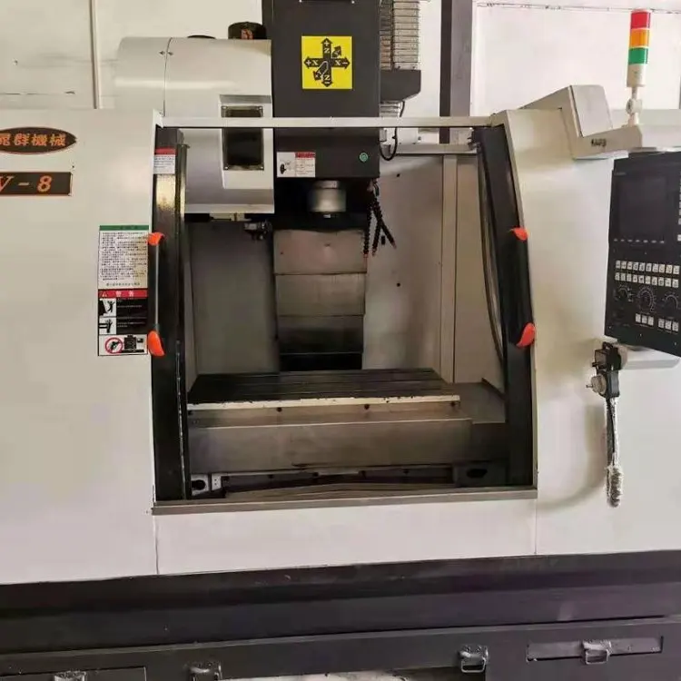 Taiwan Bekas CHAOQUN VMC 850 Logam Vertikal Mesin Penggilingan CNC