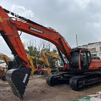Excavatrice lourde d'occasion Doosan 340 en bon état, poids opérationnel de 35 tonnes, moteur Doosan d'origine, prix raisonnable avec réduction