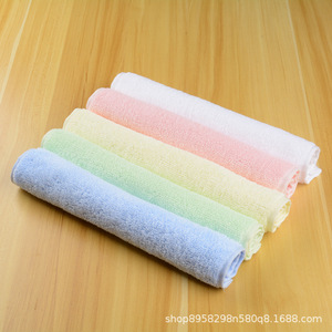 Asciugamano Quadrato 100% Cotone Senza Pelucchi per Neonati, Bambini e Asilo - Asciugamano Viso, Fazzoletto, Uso Asilo, Tinta Unita - Product Image 2