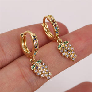 Venta caliente joyería de moda colorido Arco Iris circón hipoalergénico estrella Luna frutas Palma Huggie pendientes de aro para mujeres - Product Image 5