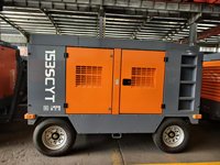 Compresseur d'air portable diesel robuste 700 CFM 15 bars 205 CV à vis mobile refroidi par air 4 roues pour forage DTH et exploitation minière