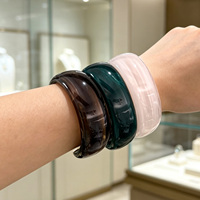 JUSNOVA Ensemble de bracelets en résine hypoallergénique, bracelets en résine colorés, bracelets pastel pour femmes, vente en gros, directement de l'usine