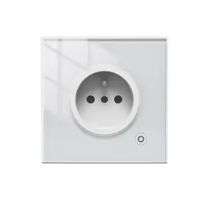 ปลั๊กไฟอัจฉริยะ WiFi Tuya แผงกระจก พร้อมฟังก์ชันตรวจสอบพลังงาน สัมผัสนุ่มพิเศษ แสดงสถานะรีเลย์และโหมดไฟ - Product Image 1