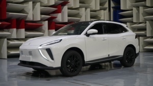 Liuzhou Dongfeng Forthing Friday EV SUV Conduite à droite (RHD) Autonomie 500 km Vente directe usine Voiture électrique familiale pour adultes - Product Image 2