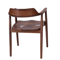 Chaise de salle à manger moderne en bois massif et résine époxy - Style détente pour appartement