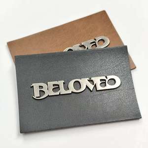 XP-Trending Etiqueta de cuero blanco personalizada con monograma Etiquetas de logotipo de cuero en relieve para bolsos de perfume Carteras y ropa de marca - Product Image 6