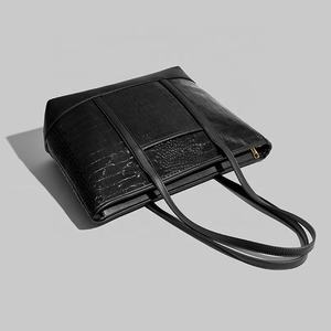 Nouvelle mode de sac fourre-tout en cuir <span class=keywords><strong>noir</strong></span> motif crocodile pour femmes sac à main en PU avec poche avant - Product Image 4