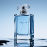 Flacon vaporisateur de parfum carré minimaliste de 30ml 50ml 100ml Couvercle et étiquette personnalisables pour les parfums de l'édition collector