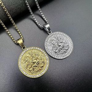 Collier pendentif Saint George Tueur de Dragons en acier inoxydable, bijoux hip-hop pour hommes, plaqué or, charme rond incrusté de diamants - Product Image 1