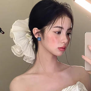 Serre-tête en tissu maille douce avec fleur trompette, accessoire pour cheveux multi-couches avec chouchous - Product Image 2