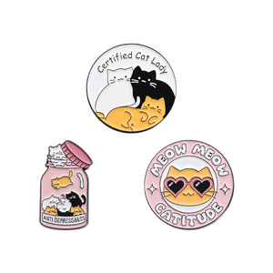 Gecertificeerde Kattendame Emaille Spelden Op Maat Gemaakte Katten Anti-Depressie Broches Revers Badges Dierlijke Sieraden Cadeau Voor Kattenliefhebbers - Product Image 1