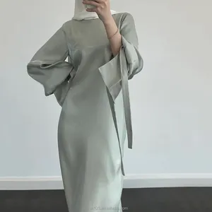 Robe personnalisée longueur cheville couleur unie modeste Telekung Kebaya malaisie Muslimah brillant mode Abaya
