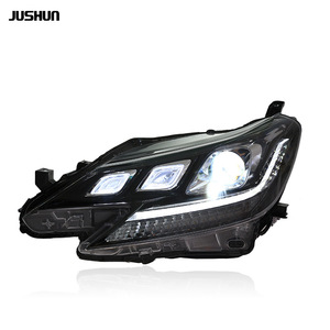 Ensemble de phares Jushun Toyota Reiz avec feux de jour à LED, clignotants séquentiels, projecteur bi-xénon 2013-2017 - Product Image 4