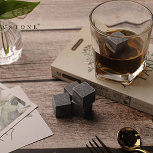 หินวิสกี้หินแกรนิตหินวิสกี้เย็นของขวัญเครื่องดื่มที่ดีที่สุดสำหรับผู้ชายที่คีบน้ำแข็งและถุงเก็บ - Product Image 3