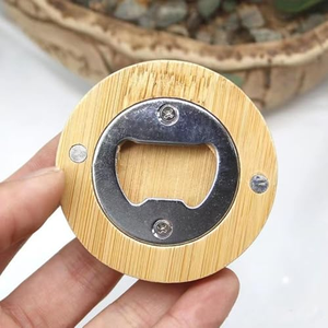Décapsuleurs en bois personnalisés avec logo gravé, forme ronde, aimant de réfrigérateur, décapsuleur en bois pour la vente en gros - Product Image 4