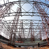 Structure en acier à grande portée pour arènes sportives, construction moderne, bâtiment métallique préfabriqué