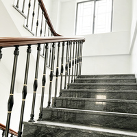 Moderne Leichtgewichtige Luxus-Aluminium-Treppengeländer Geeignet für Innendekoration von Villen und Apartments