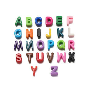 10 Cuentas Grandes y Gruesas de Acrílico con Letras Mayúsculas para Accesorios Educativos de Preescolar y Regreso a Clases, Cuentas de Plástico y Lucita - Product Image 5