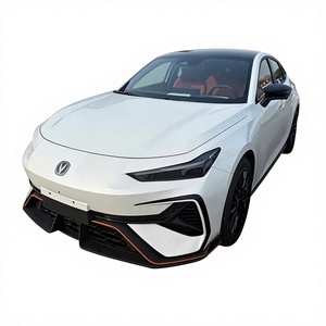 Changan Univ 1.5T 2023 2024 2025, el Más Vendido, Autos Nuevos 2024, Changan UNI-<span class=keywords><strong>V</strong></span> IDD, Auto de Gasolina para Uso Familiar - Product Image 1