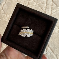Bague ouverte réglable de luxe, design feuille entièrement sertie de diamants, design de niche, élégante et personnalisée