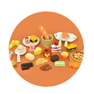 Breloques Cabochons en Résine Thème Alimentaire Peintes à la Main, Motifs Alphabet, Art de Collection, Jouets Miniatures DIY pour Poupées - Vente Chaude - Product Image 6