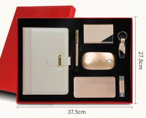 Regalos Corporativos de Lujo Personalizados, Set de Regalo con Banco de Energía - Product Image 2