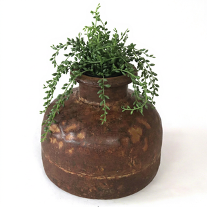 Pot de fleurs circulaire vintage en fer Matka, vase rustique, jardinière écologique JANGID ART CRAFTS IPL-017, pour entrée de maison ou jardin, style Rajasthan - Product Image 2