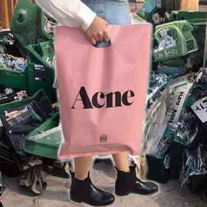 <span class=keywords><strong>Sac</strong></span> de shopping en plastique transparent recyclable imprimé sur mesure avec poignée en forme de patch, logo, texte, design à soufflet latéral, matériau PE, impression sérigraphique - Product Image 3