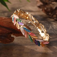 Gelang Daun Enamel Vintage untuk Wanita Warna Emas, Gelang Statement Floral Vintage yang Dapat Disesuaikan, Perhiasan Alam Botani
