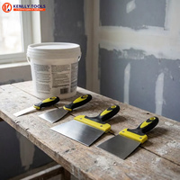 Couteau à mastic professionnel en acier inoxydable avec lame polie miroir et manche bicolore pour le collage de plaques de plâtre et le revêtement mural