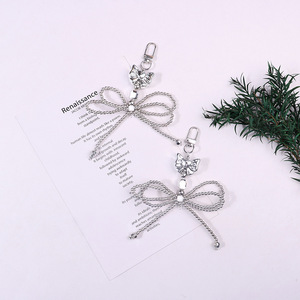 Ins Girl Acrílico con cuentas Arco Teléfono Cámara Colgante Llavero Cadena Bolsa Decoración - Product Image 2