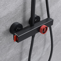 Système de douche moderne pour salle de bain, noir mat, avec jet de pluie rouge, mitigeur thermostatique en laiton à poignée unique et barre coulissante