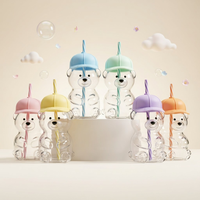 Mug à café glacé en verre borosilicate 20oz avec logo personnalisé, motif ours en peluche fraise mignon, avec couvercle et paille, pour les fêtes