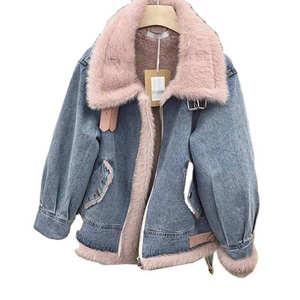 Cappotto in Denim invernale con Logo personalizzato da <span class=keywords><strong>donna</strong></span> in finto <span class=keywords><strong>Shearling</strong></span> foderato di parka in pelliccia di agnello con collo in pelliccia sintetica Jeans giacche da <span class=keywords><strong>donna</strong></span> cappotto - Product Image 3