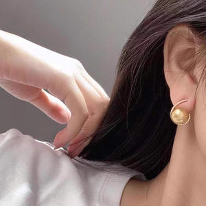 Pendientes de Perlas de Imitación E3653, Forma Redonda Blanca, Joyería Clásica para Mujer - Product Image 6