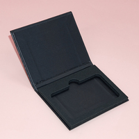 Boîte cadeau en carton noir rigide en forme de livre avec logo personnalisé pour cartes VIP