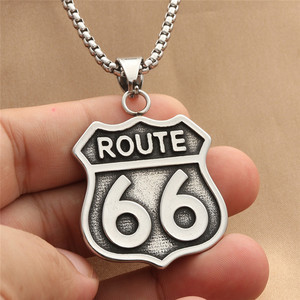 Collar con colgante de acero inoxidable con diseño de Route 66 de Yunnique, joyería de moda retro con diseño de señal de carretera para hombre - Product Image 4