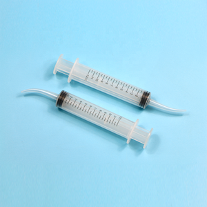 Ống Tiêm Tiện Ích Cong 12Ml Tưới Phun Nha Khoa Dùng Một Lần - Product Image 4