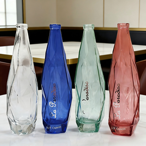 Bouteille en verre haut de gamme pour <span class=keywords><strong>la</strong></span> vodka, <span class=keywords><strong>la</strong></span> tequila, le rhum, le gin, le whisky, le brandy, avec gravure personnalisée, <span class=keywords><strong>eau</strong></span> <span class=keywords><strong>pure</strong></span> pour <span class=keywords><strong>la</strong></span> distribution de boissons - Product Image 1