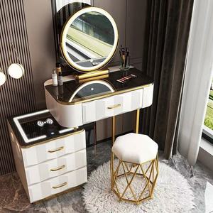 Mesa de Maquillaje de Estilo Europeo Moderno y Lujoso con Espejo de Cuerpo Entero Iluminado, Taburete y Tocador - Product Image 6