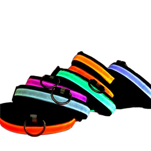 개를위한 충전식 <span class=keywords><strong>LED</strong></span> 발광 고리 대형 중형 소형 테디 골든 리트리버 애완 동물 고리 내구성 폴리 에스테르로 만든 - Product Image 1