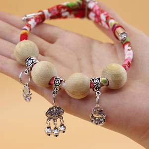 <span class=keywords><strong>Collar</strong></span> para Mascotas con Campana, <span class=keywords><strong>Collar</strong></span> para Gatos de Madera de Alcanfor, <span class=keywords><strong>Antipulgas</strong></span>, Antiescaras, Ajustable, Accesorios para Perros y Gatos - Product Image 3