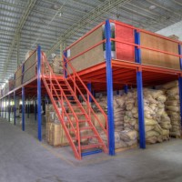 Plateforme de stockage modulaire robuste en acier pour entrepôt, mezzanine et grenier
