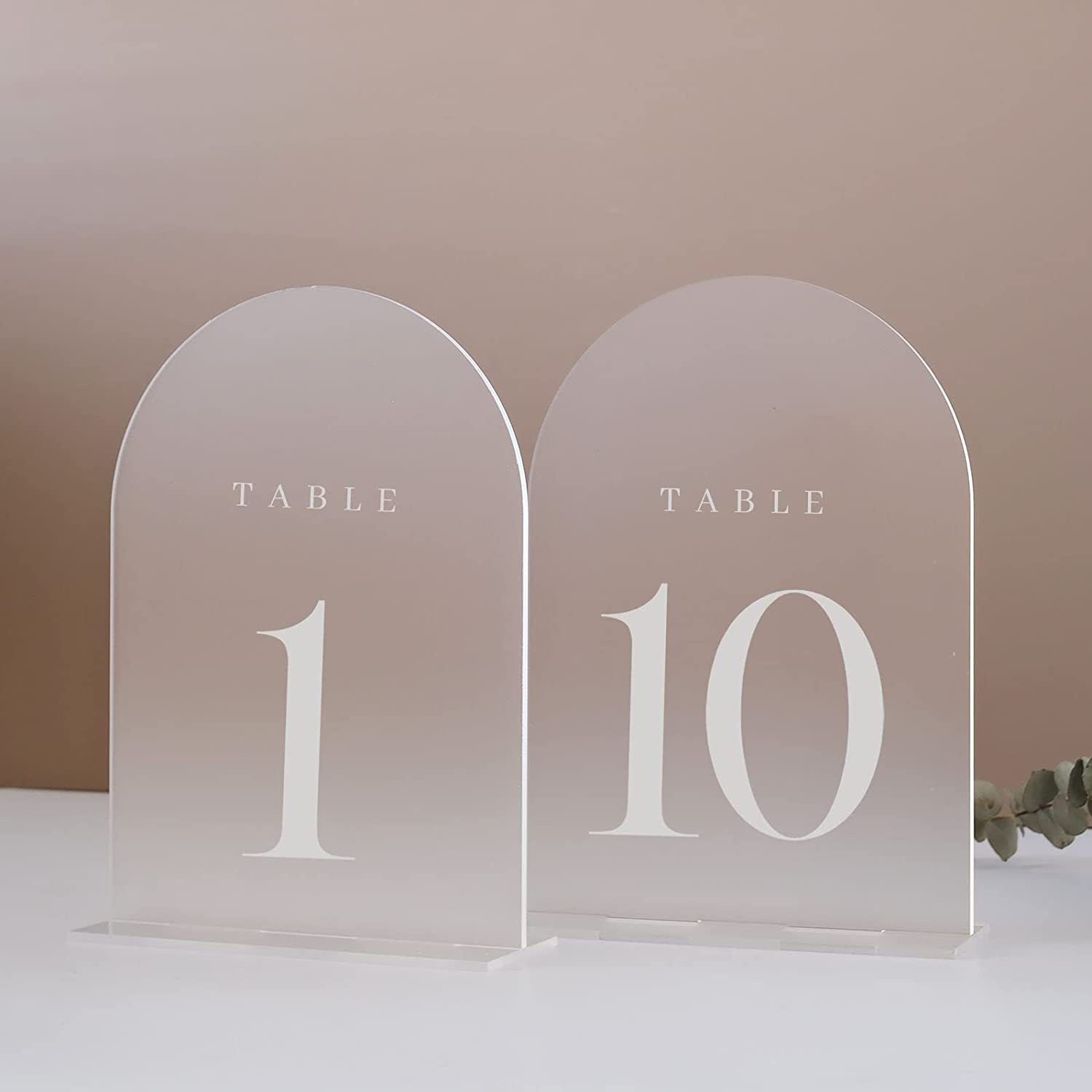 Porta-sinais de acrílico para mesa de casamento, porta-sinais com suporte personalizado para cartões e marcadores de mesa, arco fosco