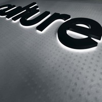 Lettres en acier inoxydable rétroéclairées par LED 3D sur mesure Hongsen, pour intérieur/extérieur, enseignes de magasin d'entreprise, étanches IP65