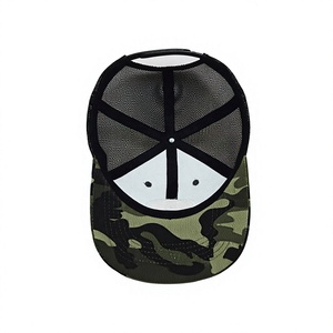 Casquette Trucker 6 Panneaux Structurée en Maille Camouflage avec Patch Tissé Personnalisé, Style Vintage Classique d'Extérieur pour Adultes, Fabriquée au Vietnam - Product Image 4